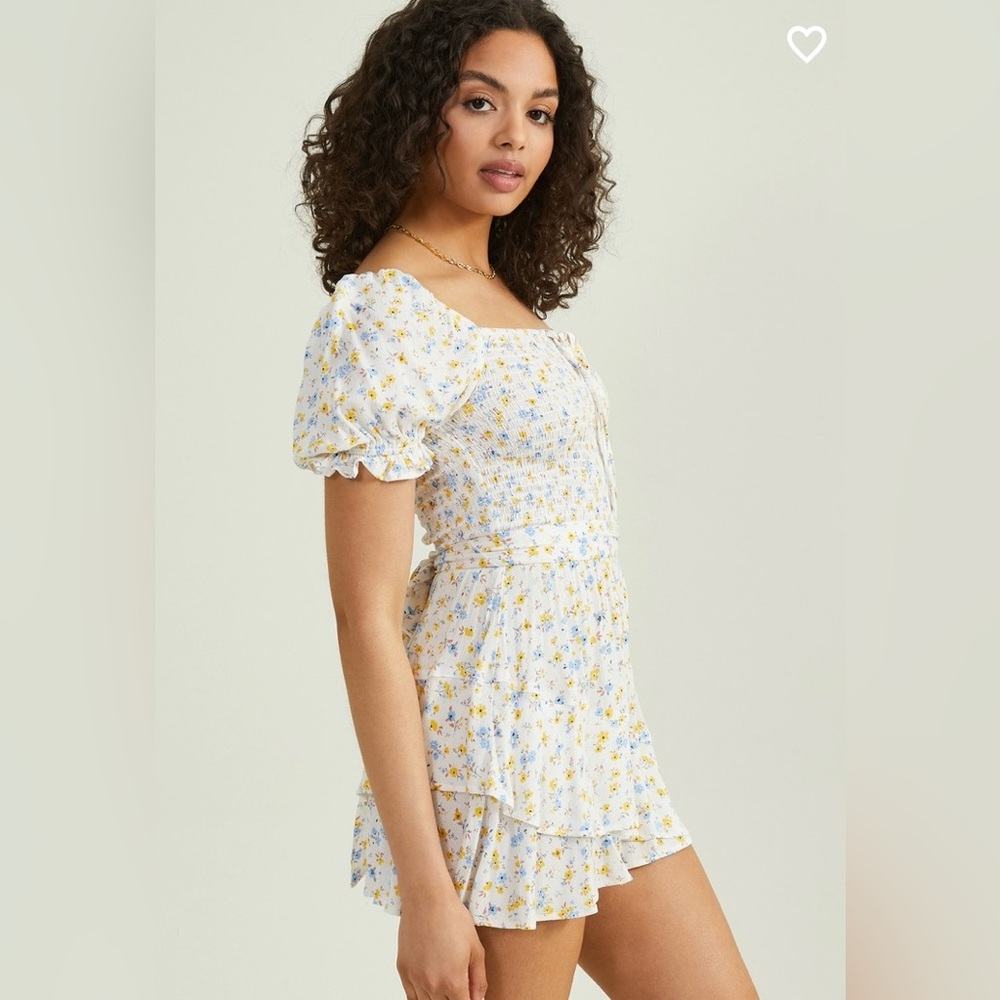 NWT Altar’d State Tashina Floral Romper Ivory Blue Small